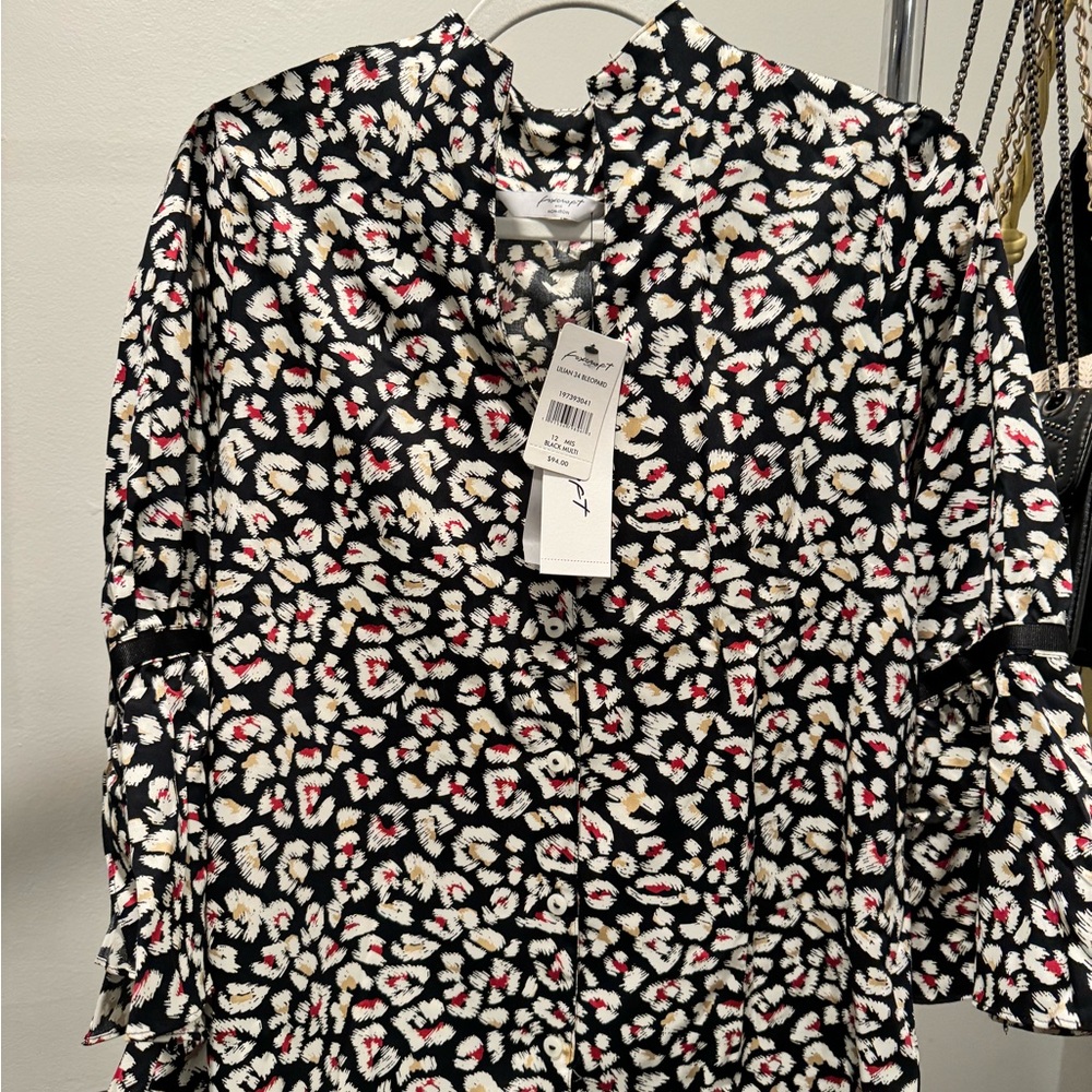 Foxcroft NYC Leopard Print Flare Sleeve Top